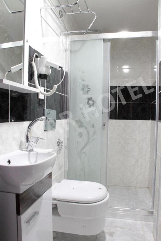 Diyar Budget Hotel อิสตันบูล ภายนอก รูปภาพ