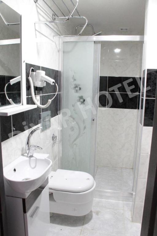Diyar Budget Hotel อิสตันบูล ภายนอก รูปภาพ