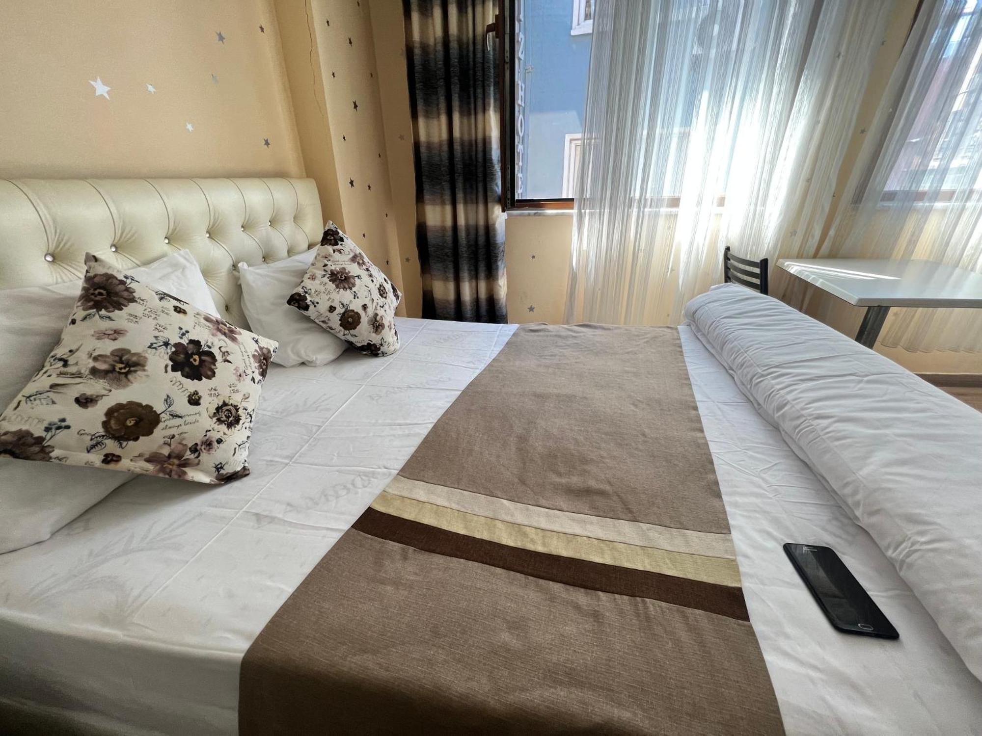 Diyar Budget Hotel อิสตันบูล ภายนอก รูปภาพ