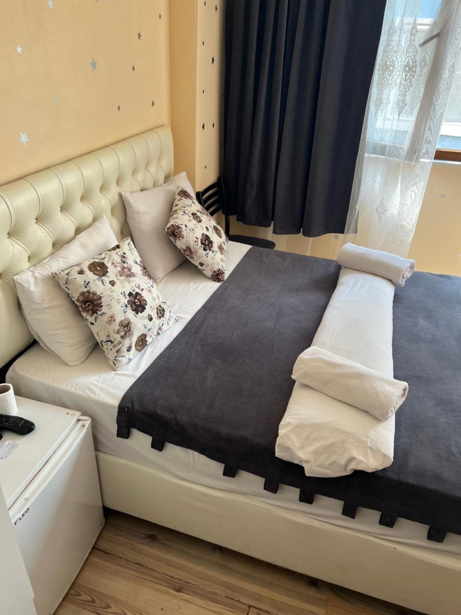 Diyar Budget Hotel อิสตันบูล ภายนอก รูปภาพ